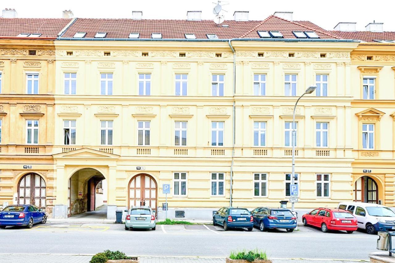 Ubytovani U Domecku Зноймо Екстер'єр фото